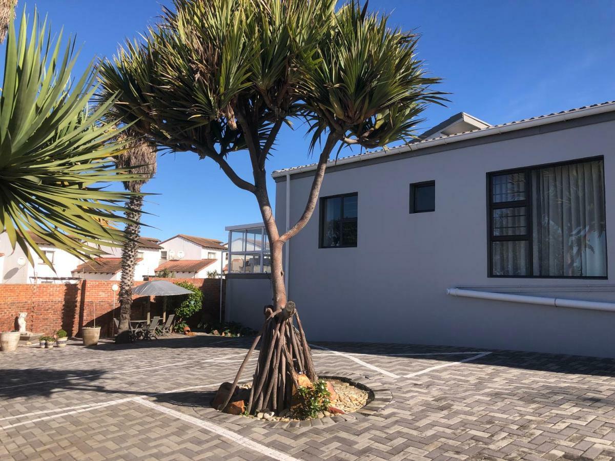 Le Blue Guesthouse Port Elizabeth Eksteriør billede